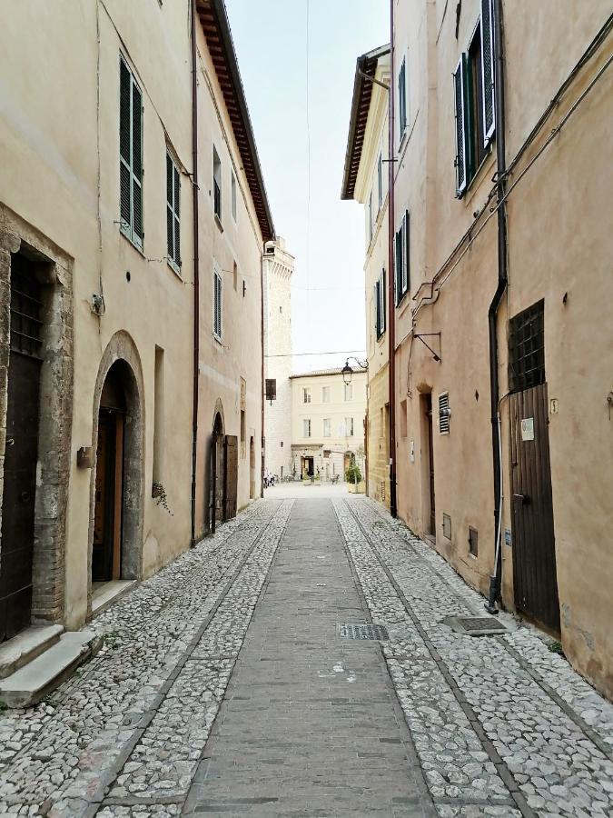 Palazzo Valenti - Camere In Palazzo Rinascimentale Trevi Eksteriør bilde